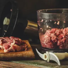Can You Grind Meat In A Blender? 
