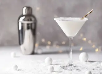 5 Tips for Making Delicious Homemade Cocktails: A Beginner’s Guide