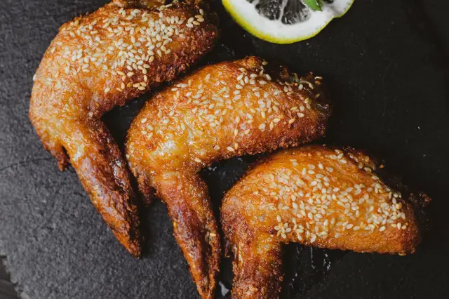 Is It Better to Bake Chicken Wings at 350 or 400?